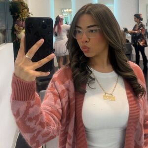 Meet your Posher, Ashley